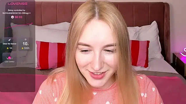 Shy_Polly Chat XXX in diretta