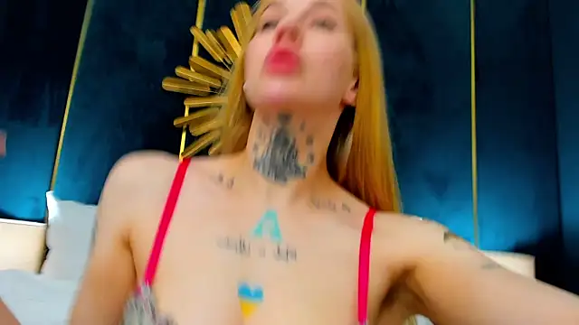 Pokazy przed kamerką – PalmLora1