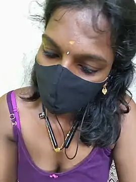 Honey_rosetamil's Live XXX Chat