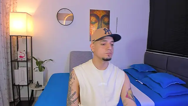 Chat +18 de alejandro_calderon1 ao vivo