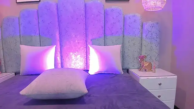 kata_petite's Live XXX Chat