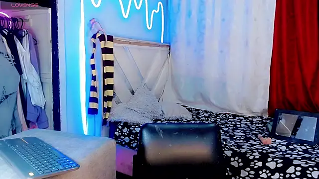 Xyara_lv Webcam-Show