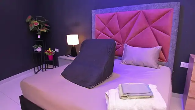 Webkamerová show mia_milff