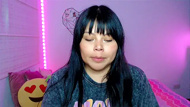 EllieMoonX Live XXX-chat