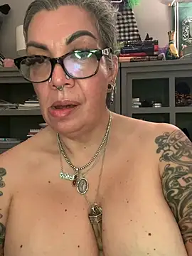 dieseldame1313 live XXX chat
