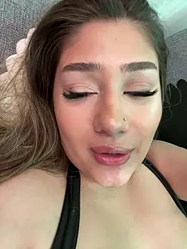 VivianneNicole Live XXX-chat
