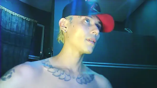 maxwell_crazy1's Webcam Show