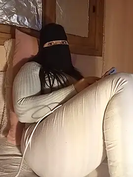 LONA-_- – Naživo XXX chat