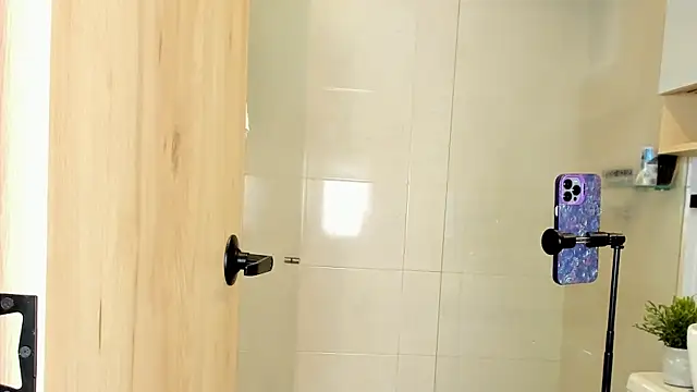 hailey_thompsonX 라이브 XXX 채팅