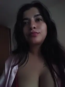Chat +18 de SEXYDOLCE ao vivo