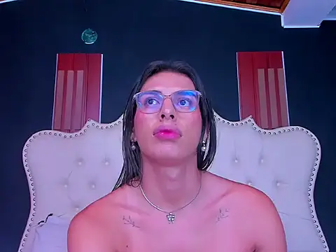 Онлайн чат XXX RoxelyTs