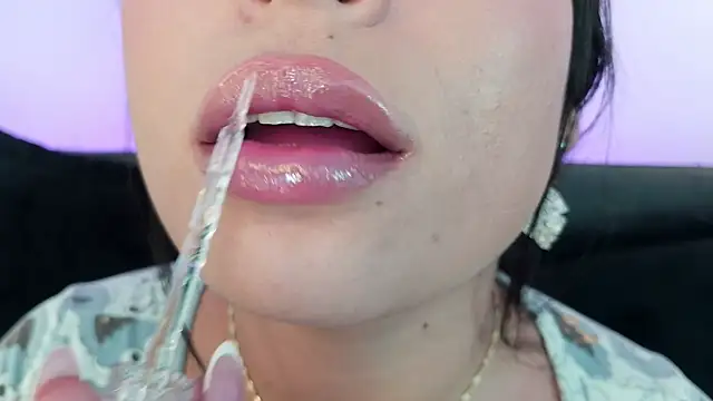 Živý XXX chat mia_roux1