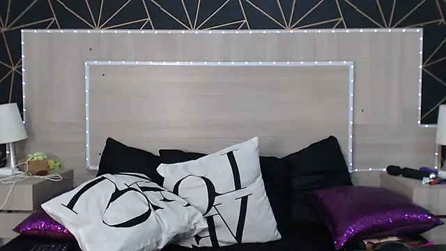 SamanthaMarcus Adlı Modelin Canlı XXX Sohbeti