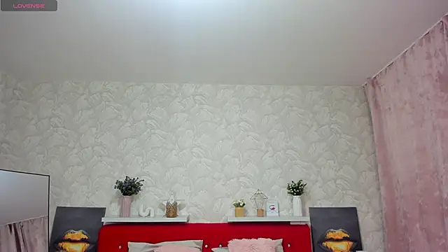 KattyPeachX's Webcam Show