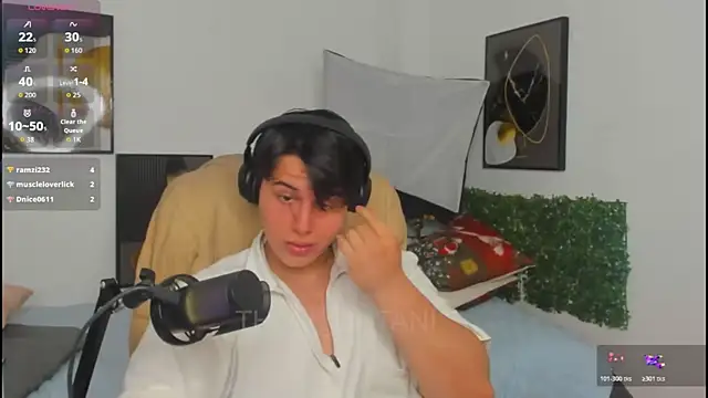 Thom_Ohtani Show Webcam