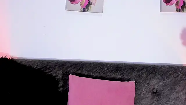SagiraBelle Chat XXX in diretta