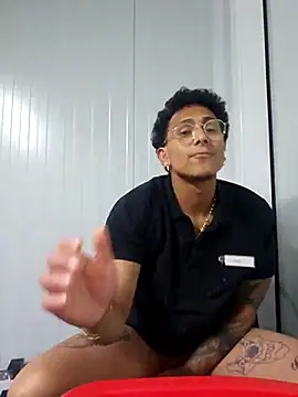 YessLaEsencia's Webcam Show