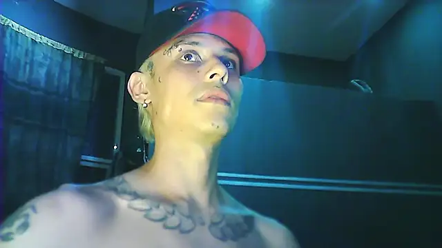 maxwell_crazy1's Webcam Show
