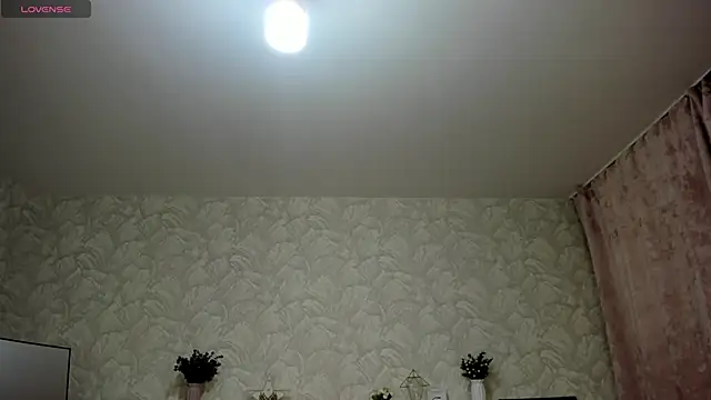 KattyPeachX's Webcam Show