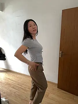 xiiuuff18's Live XXX Chat