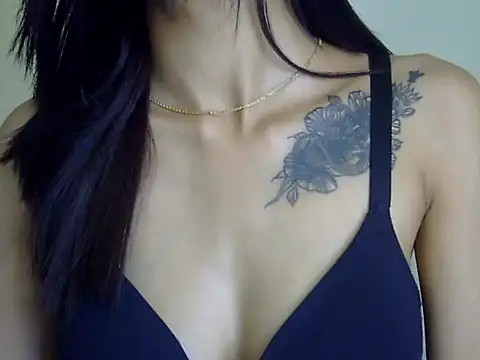 YOUR__ALLY Show in webcam