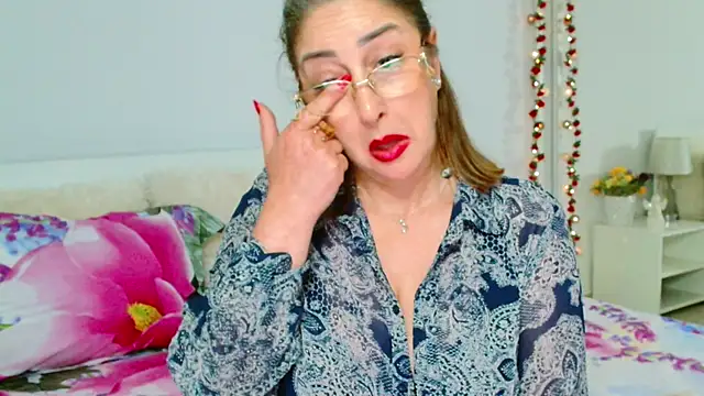 Tyana40n Live XXX chat