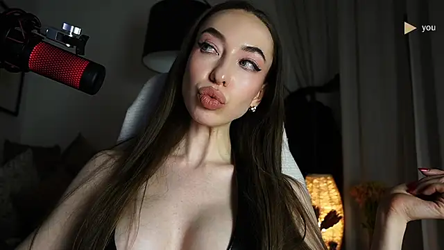 Chat XXX en directo de supreme_dominatrix