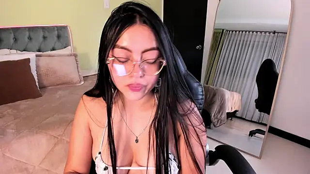 Chat XXX ao vivo de Sky_blue__