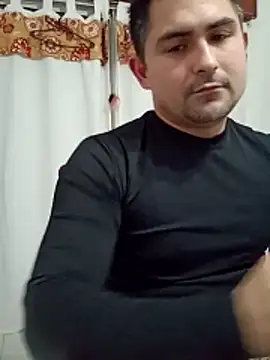 Bradd_32 লাইভ XXX চ্যাট