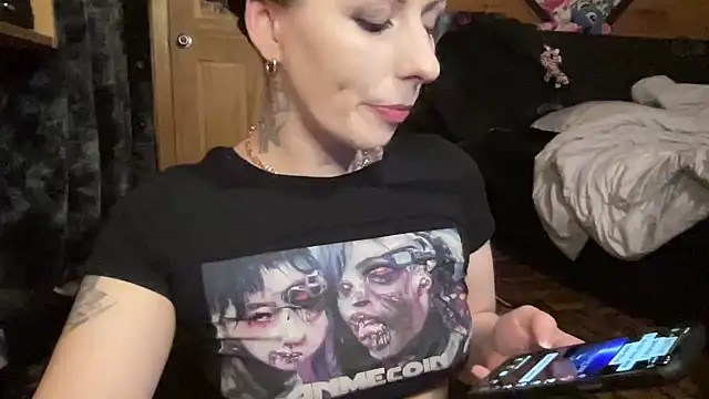 TeenyDoll's Webcam Show