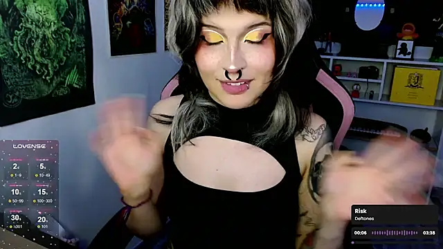 neena_nyx_: απευθείας συνομιλία ΧΧΧ