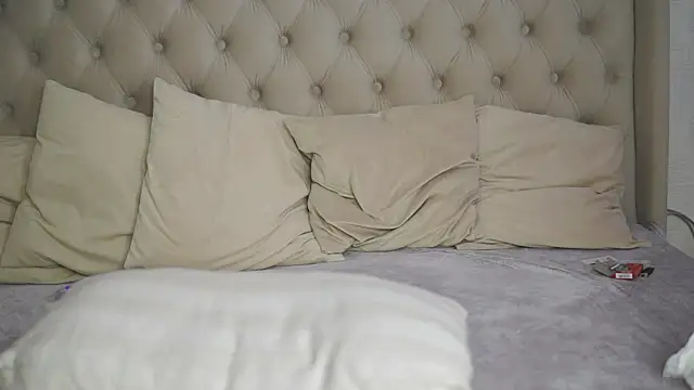 AprilHadid Webcam show