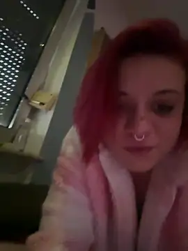 EmilyErdbeeree Webcam-Show