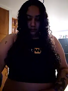XXX chat uživo modela honeeyyy_pot