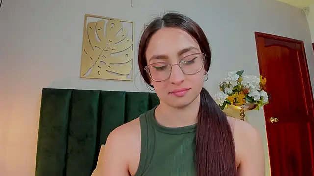 AndraCyruss – Live XXX-chat