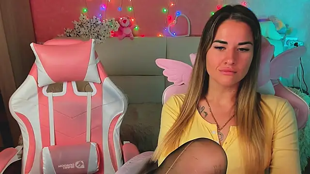 Онлайн чат XXX hotty_girls_here