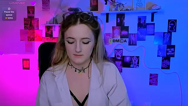 luna_berryy's Live XXX Chat