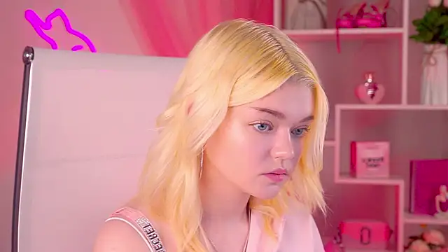 Chat XXX ao vivo de AdeleCartier