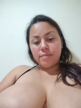camila-titis Chat XXX live