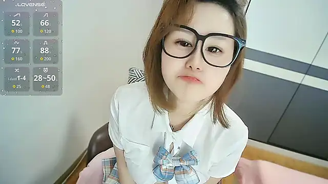 Yuzuki-sweet Chat XXX live