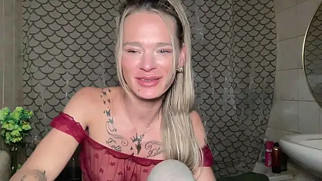 vinique99's Live XXX Chat