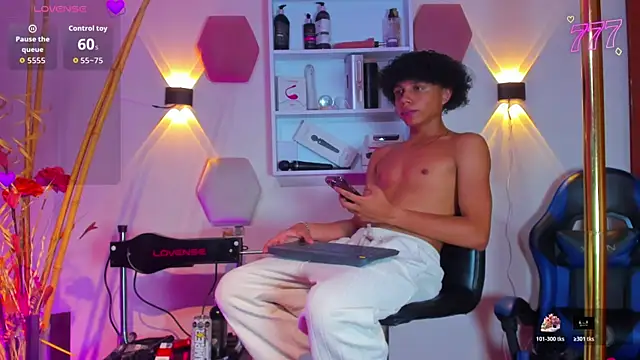_taylor_black webcam show