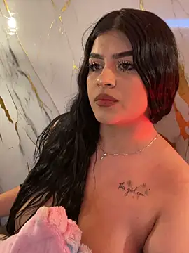 Chat +18 de Kariina__69 ao vivo