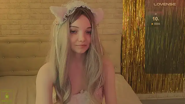 AnimeAlica18's Live XXX Chat