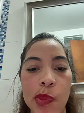 Chat +18 de AkiraY10 ao vivo