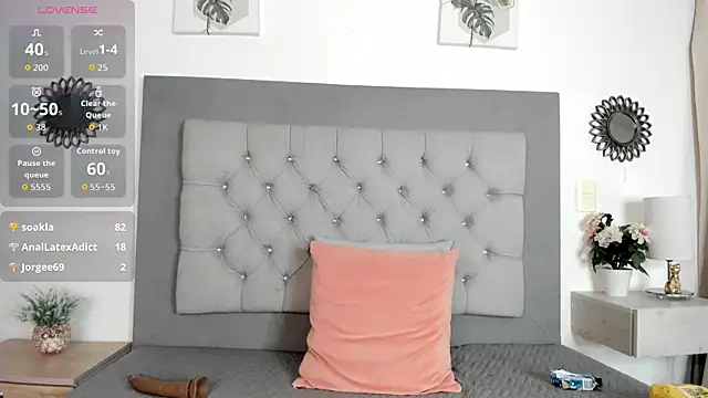 دردشة Arya_Grey الجنسية المباشرة