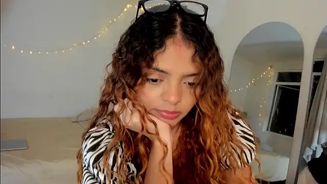 ValienteGirl_ Live XXX Chat