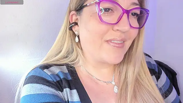 Naty_Mature_: вебкам-шоу