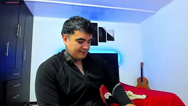 thiago__cp01のライブXXXチャット