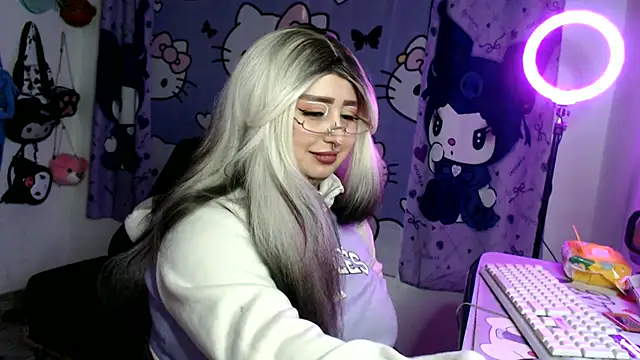 lussyevans24's Live XXX Chat